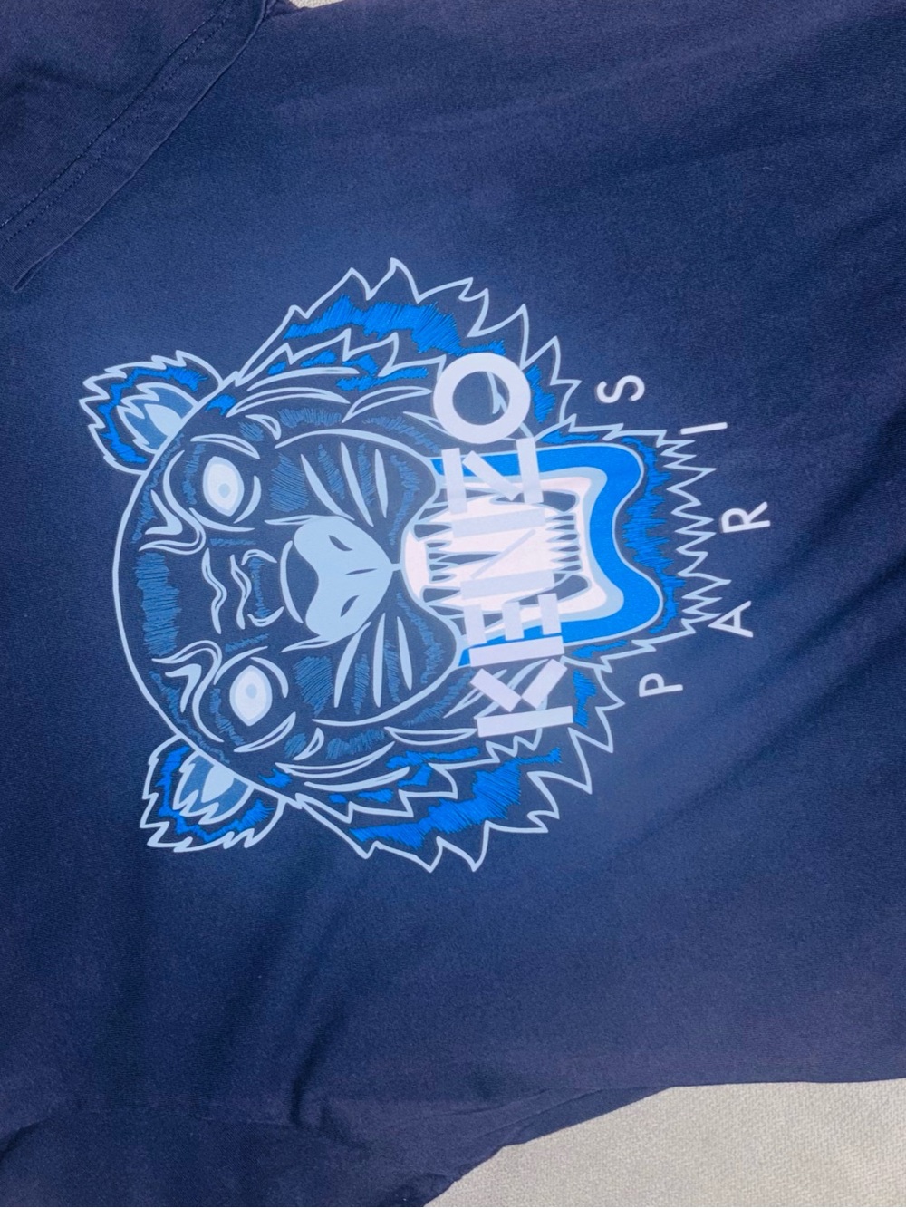 Kenzo Navy T-shirt with Blue Tiger Graphic